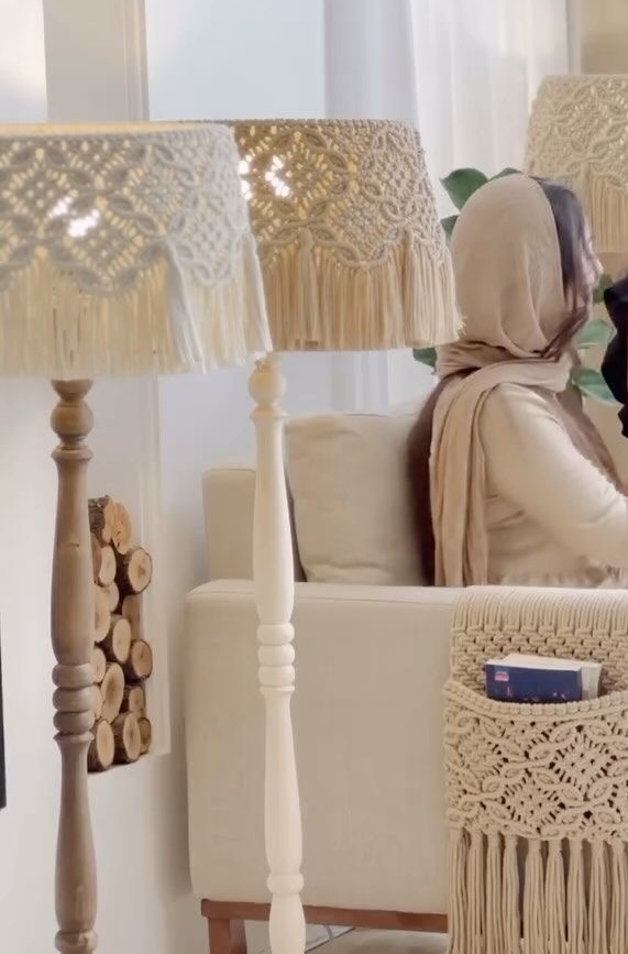 آباژور مکرومه رنگ نسکافه ای شیری ابعادو رنگ دلخواه شما ابعاد قابل تغییرکد سفارش ۶۶